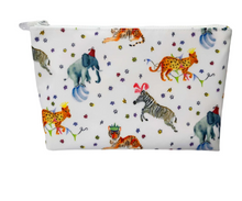 Load image into Gallery viewer, Wash Bag Trio Circus Stars