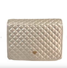 Load image into Gallery viewer, Pursen Toiletry Case Glimmer Pearl Quitled
