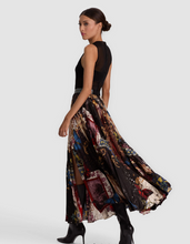 Load image into Gallery viewer, Katz Pleated Skirt Muse