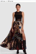 Load image into Gallery viewer, Katz Pleated Skirt Muse
