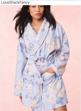 Load image into Gallery viewer, Indie Robe Whisper Blue