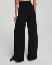 Load image into Gallery viewer, Airessential Wide Leg Track Pant Black