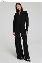 Load image into Gallery viewer, Airessential Wide Leg Track Pant Black