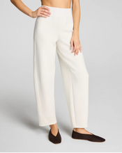 Load image into Gallery viewer, Airessentials Luxe Barrel Ankle Pant