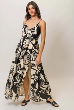 Load image into Gallery viewer, Flores Maxi Dress