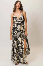 Load image into Gallery viewer, Flores Maxi Dress