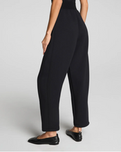 Load image into Gallery viewer, Spanx Air Barrel Pant Black