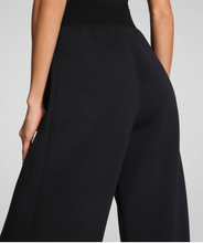 Load image into Gallery viewer, Spanx Air Barrel Pant Black