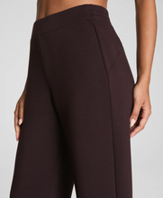 Load image into Gallery viewer, Airessential Slim Straight Pant