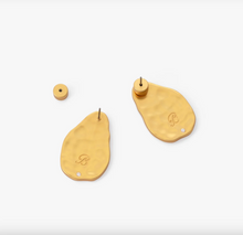 Load image into Gallery viewer, Ashley Elizabeth Stud Earrings