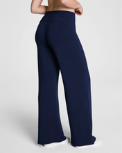 Load image into Gallery viewer, AE Wide Leg Pant Classic Navy