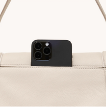 Load image into Gallery viewer, Beverly Med Catamaran Cream