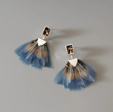 Load image into Gallery viewer, Sydney Statement Earring