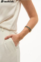 Load image into Gallery viewer, Alexis Bezel Hinge Cuff