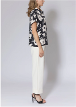 Load image into Gallery viewer, Abstract Floral Print Top