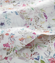 Load image into Gallery viewer, Chloe Floral Percale Sheet Set