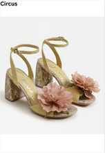 Load image into Gallery viewer, Aria Flower Heel