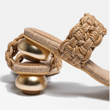 Load image into Gallery viewer, Clover Slide Sandal