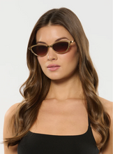 Load image into Gallery viewer, Solange Sunglass