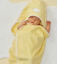 Load image into Gallery viewer, Baby Hooded Towel Lamb