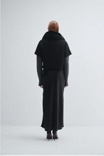 Load image into Gallery viewer, Short Sleeve Jacket with Fur Collar