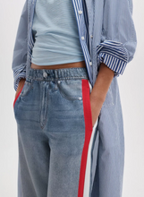 Load image into Gallery viewer, Miramar Track Pant Coney Red/White