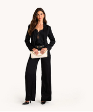 Load image into Gallery viewer, Invitation Clutch Calla Lily White