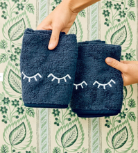 Load image into Gallery viewer, Make-up Towel Set
