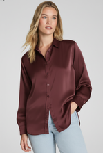Load image into Gallery viewer, Silky Smooth Button Down