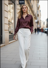 Load image into Gallery viewer, Silky Smooth Button Down