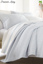 Load image into Gallery viewer, Juliet Matelassé Coverlet King/Cal King Blue
