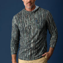 Load image into Gallery viewer, Realtree Windward Performance Hooded T-Shirt