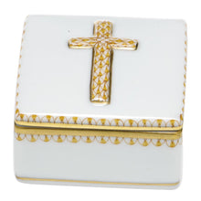 Load image into Gallery viewer, Herend porcelain prayer box with decorative cross lid featuring fishnet pattern in gold