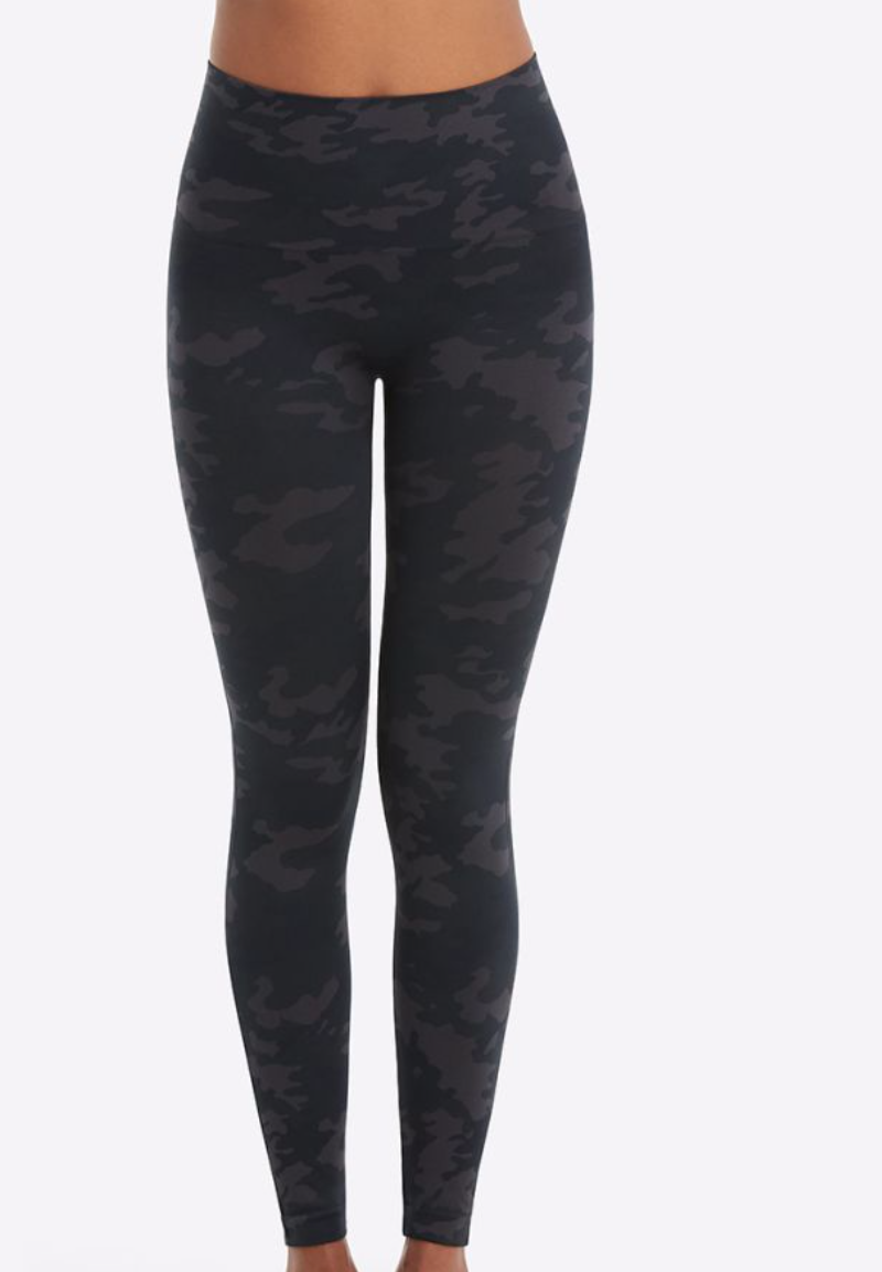 Spanx Look at Me Now Seamless Leggings Black Camo – The Blue Collection