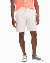 Load image into Gallery viewer, Southern Tide T3 &quot;BRRR&quot; Gulf Performance Short (Putty)