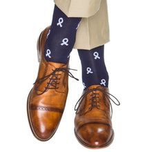 Load image into Gallery viewer, Men&#39;s Lung Cancer Awareness Classic Sock